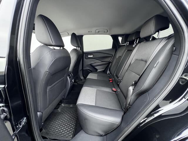 Nissan QASHQAI 1.3 MHEV Xtronic N-Connecta Automaat / Fabrieksgarantie tot 05-2028 < 100.000 km / 1.800 kg trekgewicht / Navigatie / Cold Pack / Stuur-, stoel- en voorruitverwarming / Apple Carplay Android / 18" LM wielen /