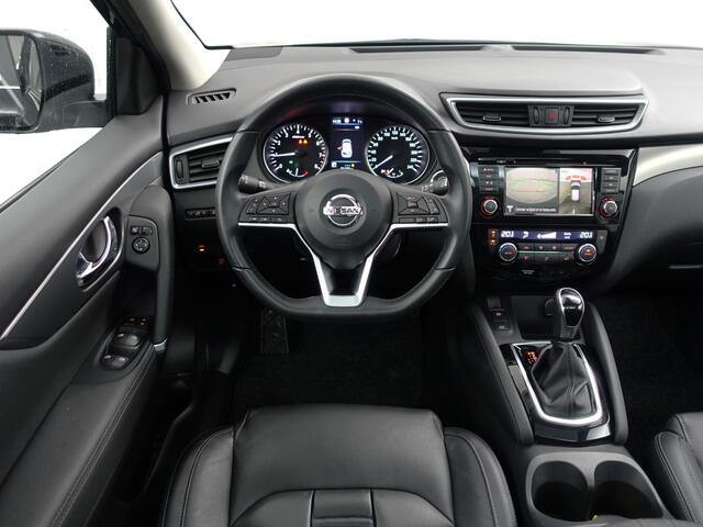 Nissan QASHQAI 1.3 DIG-T Premium Edition Aut- NAP 56dkm, Design Leder, Panoramadak, 360 Camera, Trekhaak, Stoelverwarming
