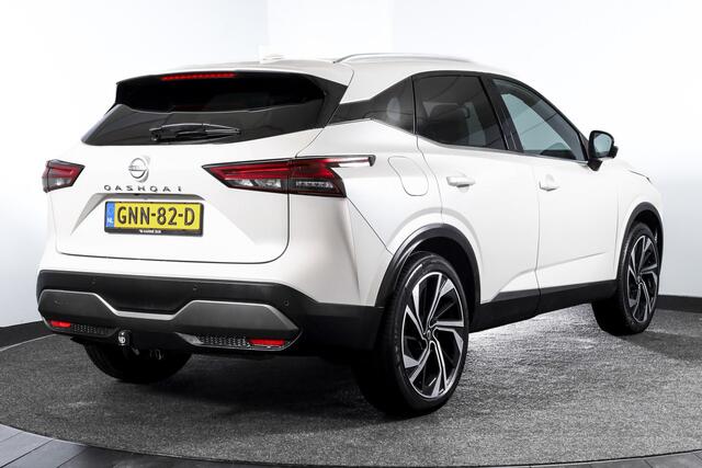 Nissan QASHQAI 1.3 MHEV Xtronic Tekna Plus - Automaat | Pano | Bose | Trekhaak | Dig. Cockpit | Adapt. Cruise | Winterpakket | Memory | 360 Camera | NAV + App. Connect | ECC | LM 20" |