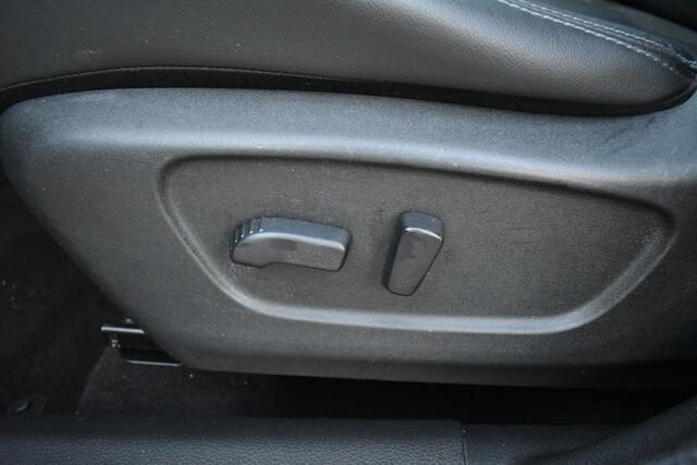 Nissan QASHQAI 1.2 Tekna '17 AUT. LEER, PANO, TREKH. FULL!