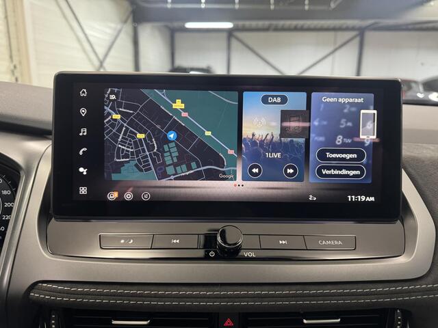 Nissan QASHQAI 1.3 MHEV Xtronic N-Design / Panoramadak / Stoel- en Stuurverwarming / Google Maps Navigatie / Verwarmde Voorruit / Leder/Alcantara Bekleding / 360 Graden Camera / Dual Zone Climate Control / Adaptive Cruise Control /