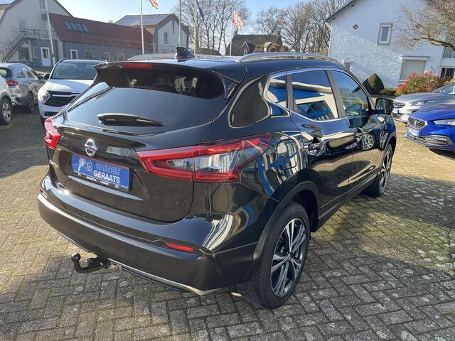 Nissan QASHQAI 1.2 N-Connecta | Panoramadak, Naviagatie, Camera, Trekhaak, Cruise controle, 18" L-M-velgen