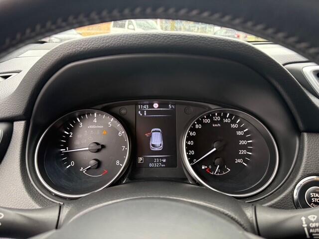 Nissan QASHQAI 1.2 Tekna + | Navi | Trekhaak | Pano | 80.327 km Dealeronderhouden