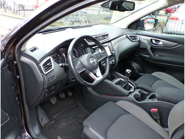 Nissan QASHQAI 1.2 Business Edition PANORAMADAK CAMERA CRUISECONT TEL NAVI....