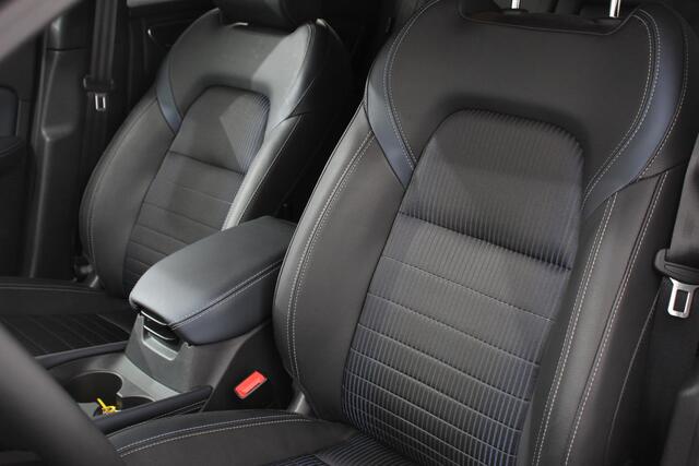 Nissan QASHQAI 1.3 MHEV DIG-T 158pk Xtronic Tekna | Navigatie | Apple Carplay/Android Auto | Parkeersensoren | 360 camera | Adaptive cruise control | Head-up Display | Blind Spot Assist | Elektrische achterklep | Elektrische bestuurderstoel | Stoel-en stuurverwarming | 