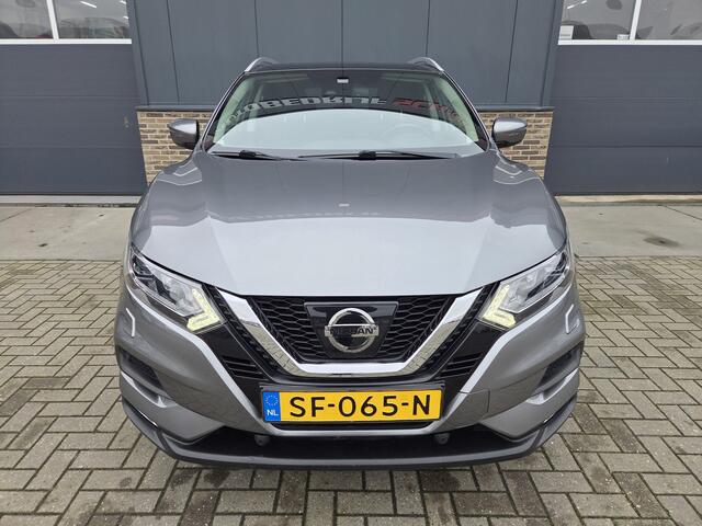 Nissan QASHQAI 1.2 N-Connecta Camera,trekhaak,pano, enz.
