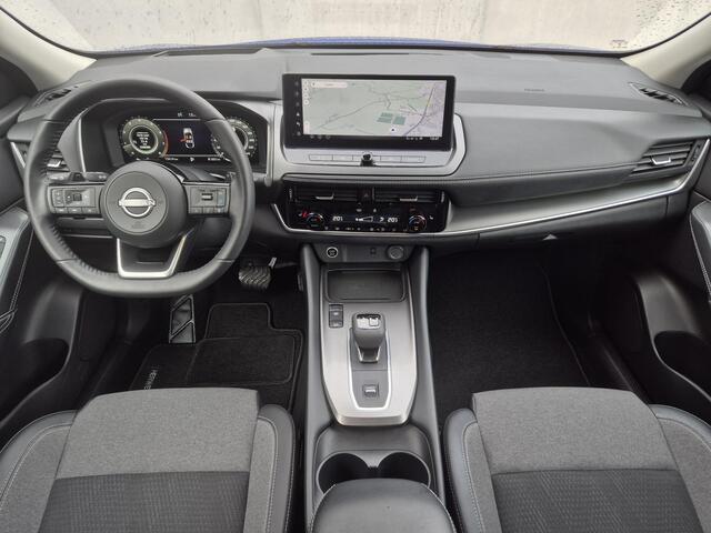 Nissan QASHQAI 1.3 MHEV Xtronic N-Connecta Automaat / Fabrieksgarantie tot 03-2028<100.000 / All season banden / 1.800 kg trekgewicht / Panorama dak / Elektrische klep / Head Up Display / Camera 360° / Cold pack & Pack Easy / Stuur-, stoel- en voorruitverwarming / App