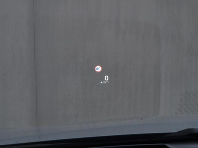 Nissan QASHQAI 1.3 MHEV Xtronic N-Connecta Automaat / Facelift / Fabrieksgarantie tot 03-2028<100.000 km / 1.800 kg trekgewicht / Panorama dak / Elektrische klep / HUD / Camera 360° / Cold pack & Pack Easy / Stuur-, stoel- en voorruitverwarming / Navigatie / Apple Carp