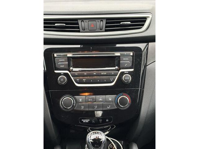 Nissan QASHQAI 1.2 Visia 116pk Trekhaak | Metaal lak | Cruise control | Airco | Bluetooth | Hoge instap