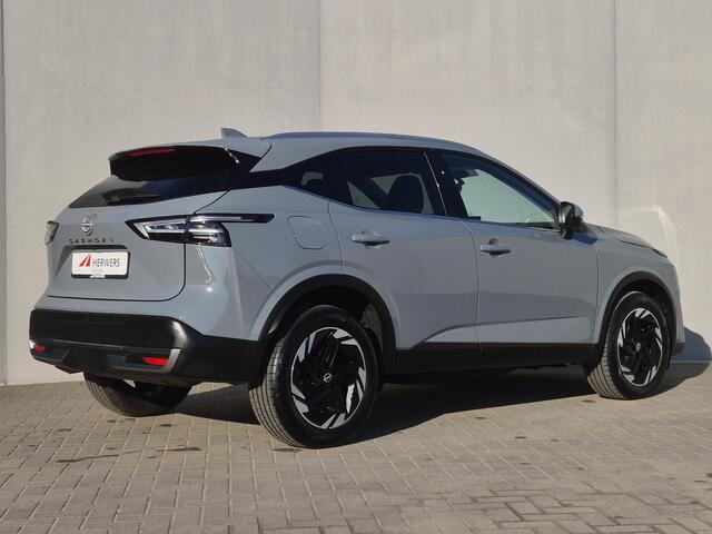 Nissan QASHQAI 1.3 MHEV Xtronic N-Connecta Automaat / Facelift / Fabrieksgarantie tot 03-2028<100.000 / 1.800 kg trekgewicht / Panorama dak / Elektrische klep / head-up display / Camera 360° / Cold pack & Pack Easy / Stuur-, stoel- en voorruitverwarming / Navigatie / A