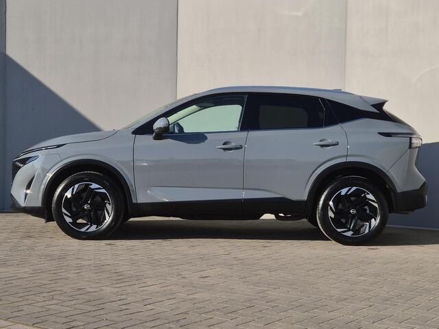 Nissan QASHQAI 1.3 MHEV Xtronic N-Connecta Automaat / Facelift / Fabrieksgarantie tot 03-2028<100.000 / 1.800 kg trekgewicht / Panorama dak / Elektrische klep / head-up display / Camera 360° / Cold pack & Pack Easy / Stuur-, stoel- en voorruitverwarming / Navigatie / A