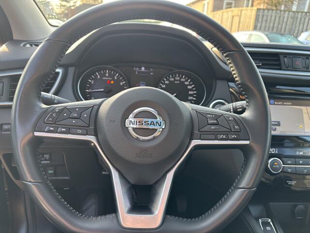 Nissan QASHQAI 1.2 N-Connecta Automaat All-Seasons / Panoramadak / Camera