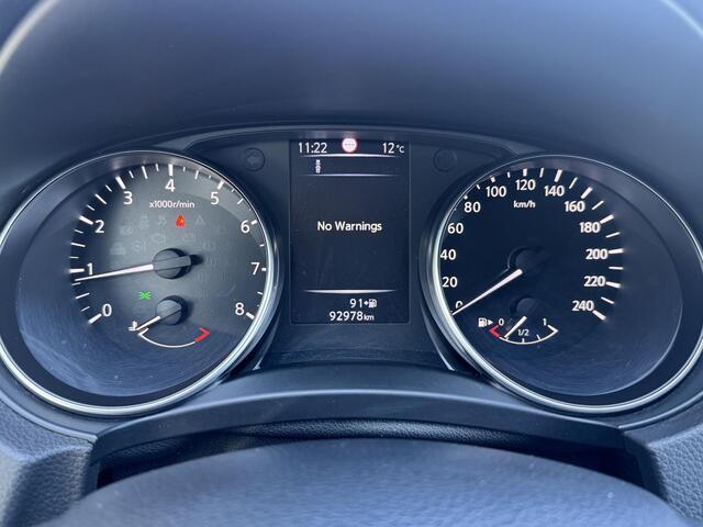 Nissan QASHQAI 1.2 N-Connecta Pano/Camera-360/Trekhaak/92dkm...