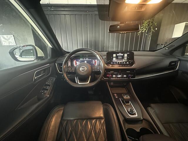 Nissan QASHQAI 1.3 MHEV Xtronic Tekna | Panoramadak | Sfeerverlichting | Carplay | 360 Camera | Head-up display | Stoelverwarming | Navi | Leder Bekleding |