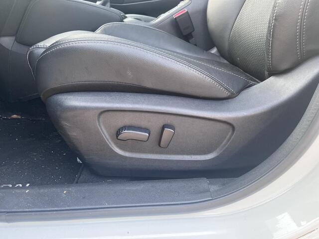 Nissan QASHQAI 1.2 Tekna 115pk | Panoramadak | Trekhaak | Navigatie