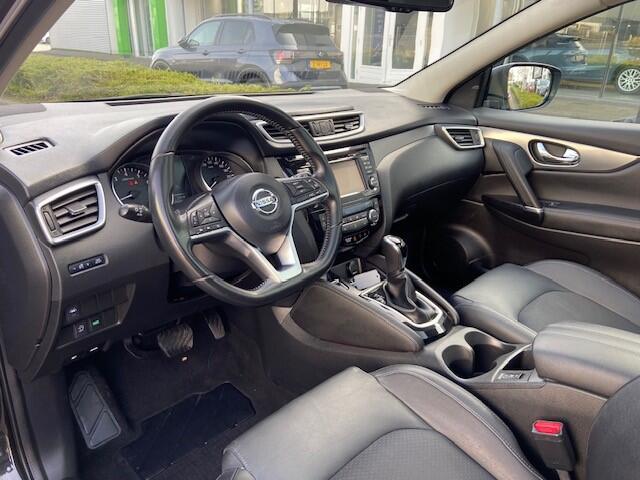 Nissan QASHQAI 1.2 Tekna / Navi / Panoramadak / 19"LMV / Stoelverwarming / Elektr. Best.stoel / Half Leder