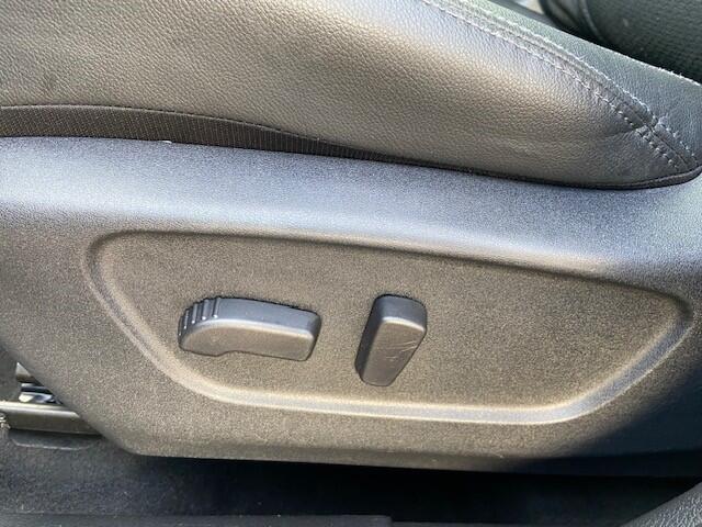 Nissan QASHQAI 1.2 Tekna / Navi / Panoramadak / 19"LMV / Stoelverwarming / Elektr. Best.stoel / Half Leder