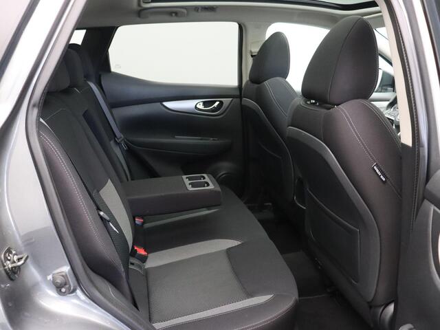 Nissan QASHQAI 1.3 DIG-T N-Connecta | Navigatie | Rondom Camera's | Trekhaak | Slechts 20.808KM! |