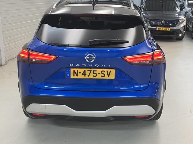 Nissan QASHQAI 1.3 MHEV Xtronic Tekna Plus / Eerste Eigenaar / Dealer Onderhouden / Afneembare Trekhaak 1800 KG / Lederen Bekleding / Bose Audio / Navigatie / Panoramadak / 360 Graden Camera / Elektrische Kofferbak / Elektrisch Verstelbare Stoel met Geheugen /