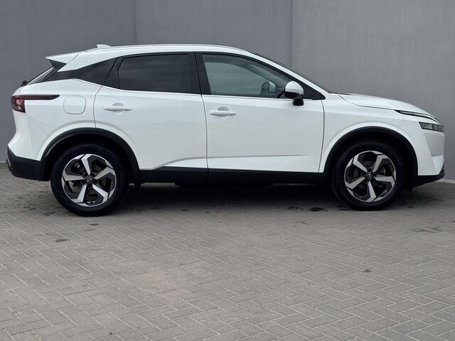 Nissan QASHQAI 1.3 MHEV N-Connecta / Trekhaak ( 1.400 kg ) / All season banden / Apple carplay / Android auto / Panoramadak / Adaptieve cruise control