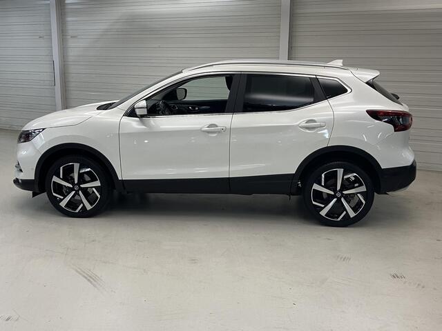 Nissan QASHQAI 1.3 DIG-T Tekna / Trekhaak (1500 kg) / All season banden / Automaat