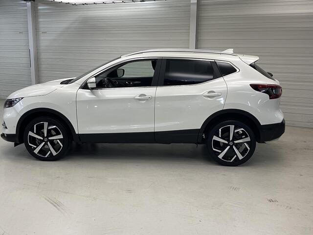 Nissan QASHQAI 1.3 DIG-T Tekna / Trekhaak (1500 kg) / All season banden / Automaat