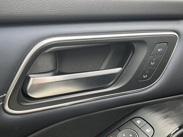 Nissan QASHQAI 1.5 e-Power Tekna Plus / Panoramadak /Apple Carplay & Android Auto / 360° Camera / Keyless Entry & Start / Navigatie full map / Stuur- en Stoelverwarming / Voorruitverwarming / Climate Control / Adaptieve Cruise Control / Elektrisch Verstelbare Voorstoele