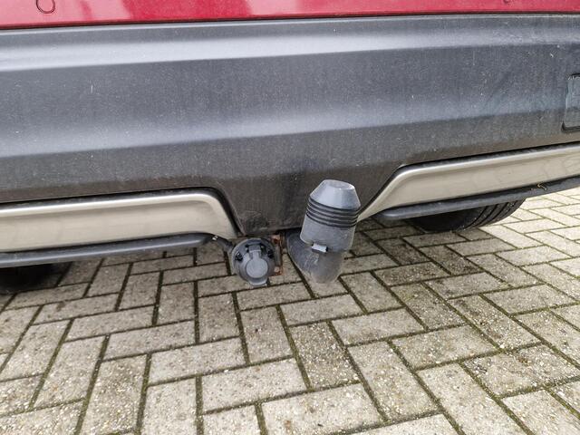 Nissan QASHQAI 1.6 Tekna + | Trekhaak | Panoramadak | Stoelverwarming |