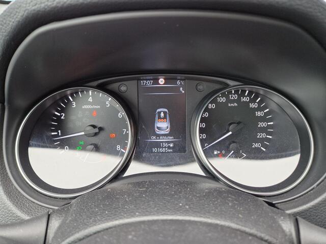 Nissan QASHQAI 1.6 Tekna + | Trekhaak | Panoramadak | Stoelverwarming |