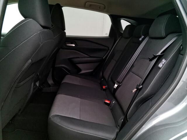 Nissan QASHQAI 1.3 MHEV N-Style / Trekhaak (1400KG Trekgewicht) / Navigatie / Android Auto/Apple Carplay / 360 Camera / Cruise Control Adaptief / Climate Control / Draadloze Telefoonlader / 19" Lichtmetalen Velgen / DAB / Keyless