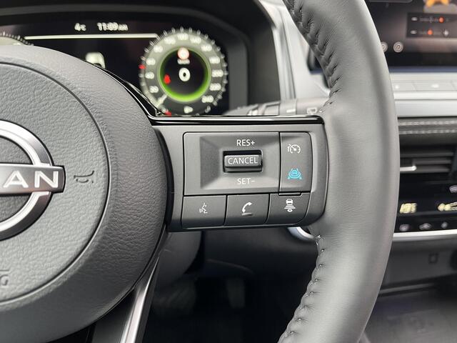 Nissan QASHQAI 1.5 e-Power Tekna Plus / Uit voorraad leverbaar / Google maps navigatie / Panoramadak / Luxe lederen/alcantara bekleding / Lichtmetalen velgen 20" /