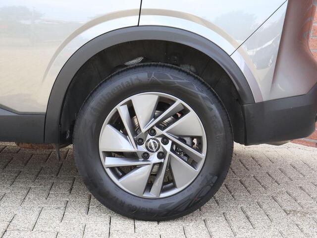 Nissan QASHQAI 1.3 MHEV Xtronic Acenta Automaat Adaptive Cruise Control Camera Dab Led Verwarmde voorstoelen