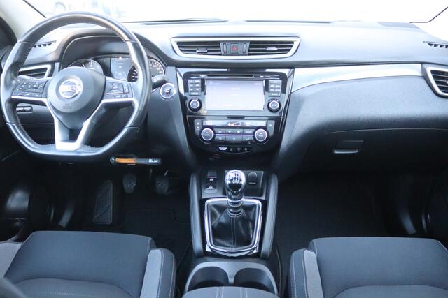 Nissan QASHQAI 1.2DIG-T 116PK N-Connecta Pano-dak/Trekhaak/Navigatie/Camera/Keyfree/Parkeerhulp