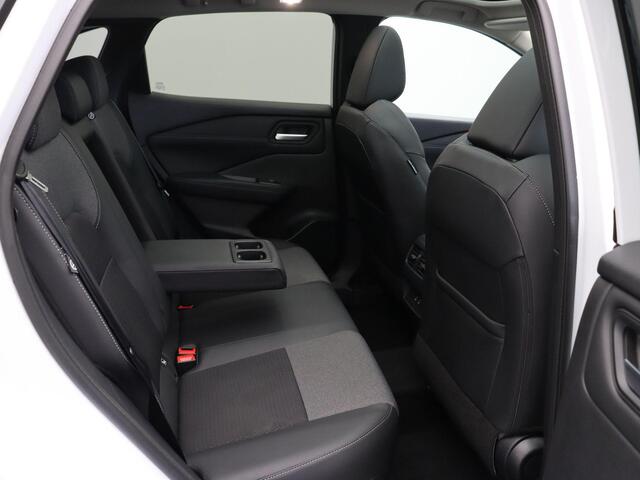 Nissan QASHQAI 158pk MHEV Xtronic N-Connecta | Panoramadak | Pilot Assist | Elektrische achterklep | Head-up Display | Stoel, stuur en voorruit verwarming | Rondomzicht camera |