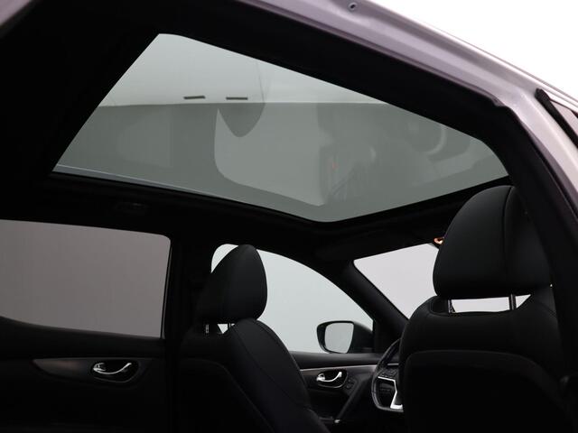 Nissan QASHQAI 1.2 Tekna + | Bose | Panoramadak | Lederen Bekleding | Stoelverwarming | Voorruitverwarming |