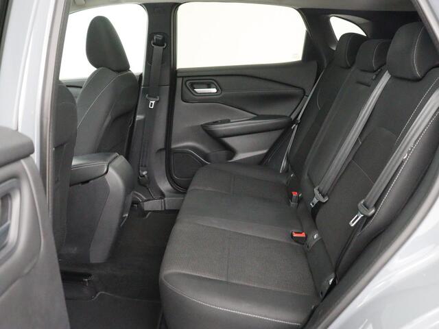 Nissan QASHQAI 1.3 MHEV Acenta | Panoramadak | Adaptive cruise | Carplay | Camera | Keyless | Dodehoek detectie | Parkeerhulp | Climate control | DAB | Getint glas