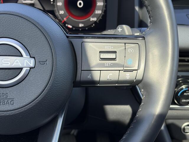 Nissan QASHQAI 1.3 MHEV Xtronic Tekna / Elektrische achterklep / Stuur- Stoel- en voorruitverwarming / Trekhaak (1800 KG) / Adaptieve cruise control / Panoramadak