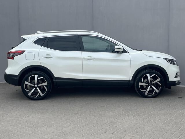 Nissan QASHQAI 1.3 DIG-T Tekna / Panoramadak / Trekhaak (1500 KG) / Stoelverwarming / Navigatie / Adaptieve Cruise Control / Voorruitverwarming