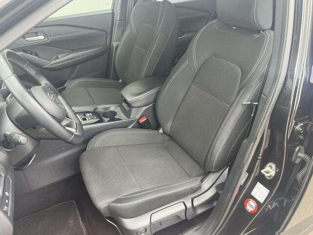 Nissan QASHQAI 1.3 MHEV Acenta / Trekhaak (1400 KG) / 17" Lichtmetalen Velgen / Apple Carplay & Android Auto / Stoelverwarming / Navigatie / 100% dealer onderhouden