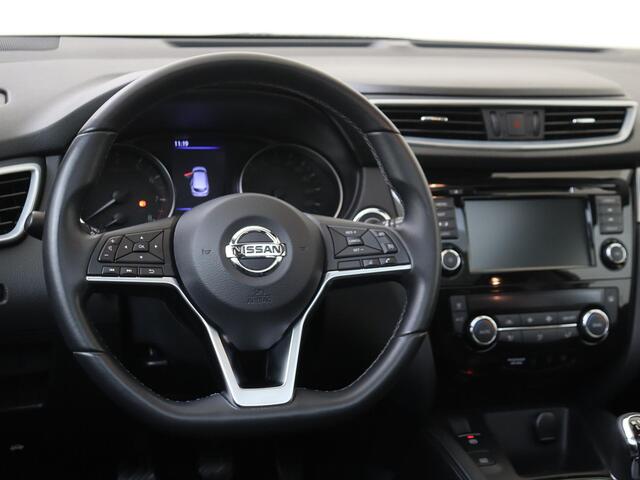 Nissan QASHQAI 1.3 DIG-T Premium Edition | airco automatisch | Apple Carplay/Android Auto | Autonomous Emergency Braking | cruise control | dodehoek detectie | LED koplampen | lederen bekleding | lichtmetalen velgen 19" | navigatiesysteem full map | panoramadak | voorst