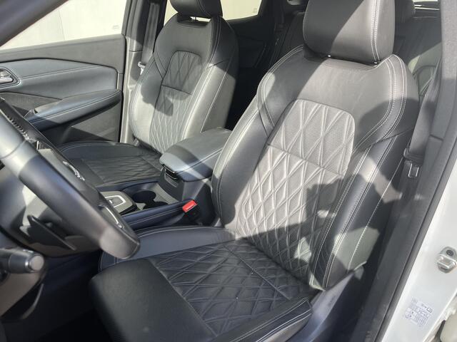 Nissan QASHQAI 1.3 MHEV Xtronic Tekna Plus / Panoramadak / Trekhaak (1800 KG) / Apple Carplay&Android Auto / Voorstoel Verwarming&Massage Functie / 360 Camera / Elektrische Achterklep /