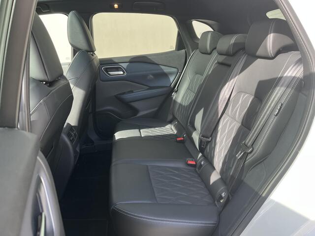 Nissan QASHQAI 1.3 MHEV Xtronic Tekna Plus / Panoramadak / Trekhaak (1800 KG) / Apple Carplay&Android Auto / Voorstoel Verwarming&Massage Functie / 360 Camera / Elektrische Achterklep /