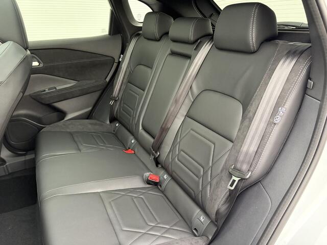 Nissan QASHQAI 1.5 e-Power N-Design / ** ¤ 3.500 Voordeel ** Nieuw uit voorraad leverbaar ** / Panoramadak / Stoel- en Stuurverwarming / Verwarmde Voorruit / Leder/Alcantara Bekleding / Google Maps Navigatie / 360 Graden Camera / 20 Inch Wielen /