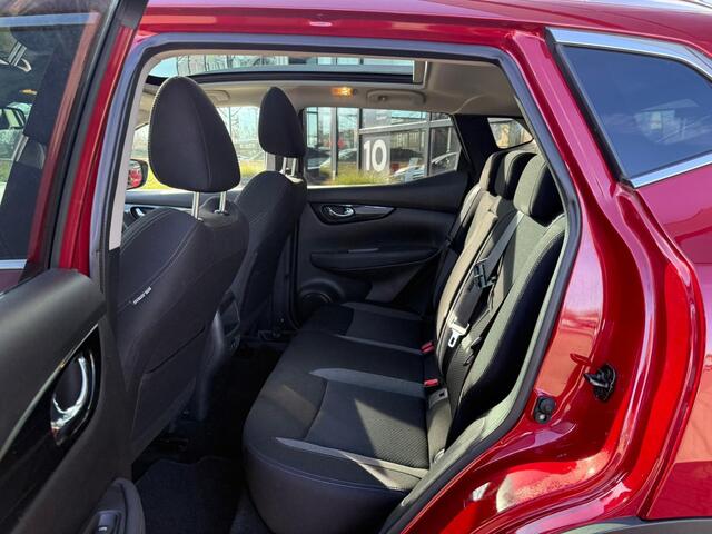 Nissan QASHQAI 1.3 DIG-T N-Connecta *Trekhaak & Panoramadak*