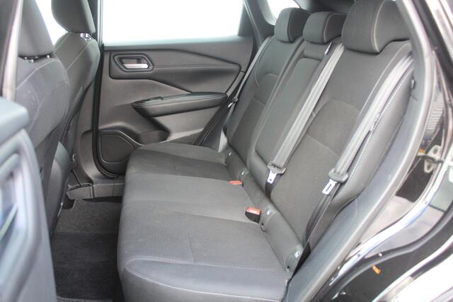 Nissan QASHQAI 1.3 MHEV Business Access 360 camera l Dodehoek sensor l Keyless entry l Stoelverwarming l AppleCarPlay/AndroidAuto l Navi l Airco l Cruise control