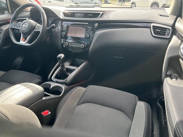 Nissan QASHQAI DIG-T 140 MT Design Edition | PANORAMADAK | RONDOMZICHT CAMERA | 1E EIGENAAR |