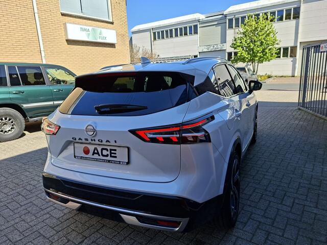 Nissan QASHQAI 1.3 DIG-T 158 X-TRONIC Tekna PLUS Automaat Panoramadak RIJKLAAR