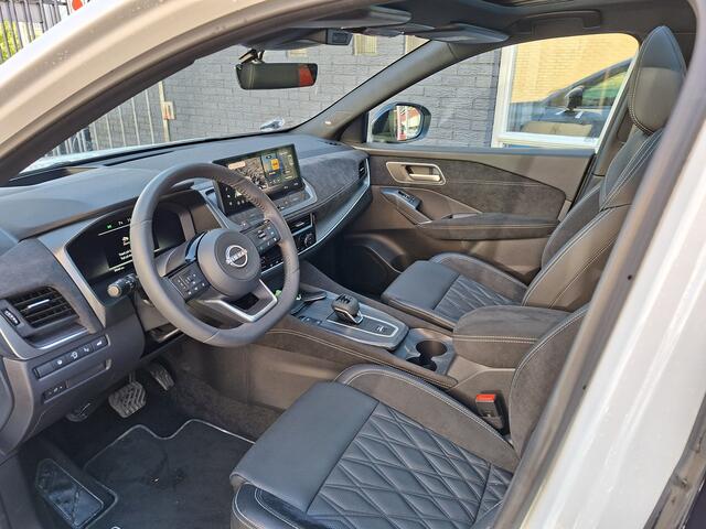 Nissan QASHQAI 1.3 DIG-T 158 X-TRONIC Tekna PLUS Automaat Panoramadak RIJKLAAR