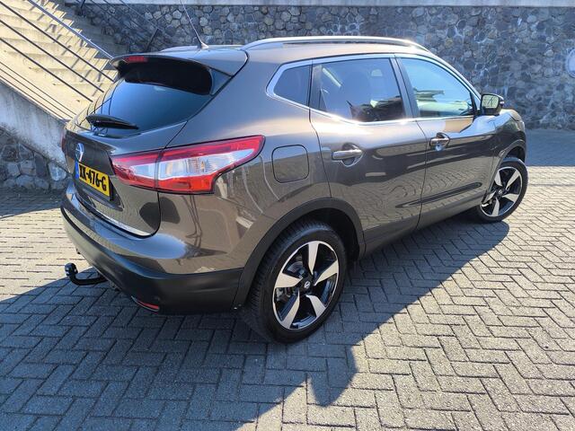 Nissan QASHQAI 1.2 N-Vision 360graden camera, Pano dak, trekhaak, stoel verwarming, all season banden, Dab+ audio, cruise en climate control