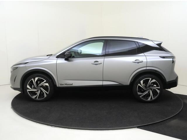 Nissan QASHQAI 1.5 e-Power Tekna Plus Black pack Dakrails, onderste sierlijst en onderrand raamomlijsting zwart gewrapped